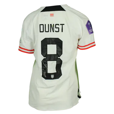 来自Austria W的Barbara Dunst球衣