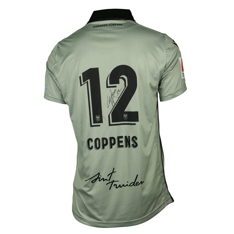 Shirt van Jo Coppens 30 Shirts x 30 Days