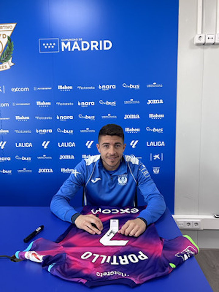 Francisco Portillo Soler CD Leganés shirt