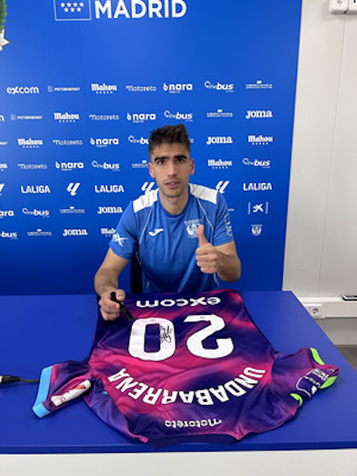 Iker Undabarrena CD Leganés shirt