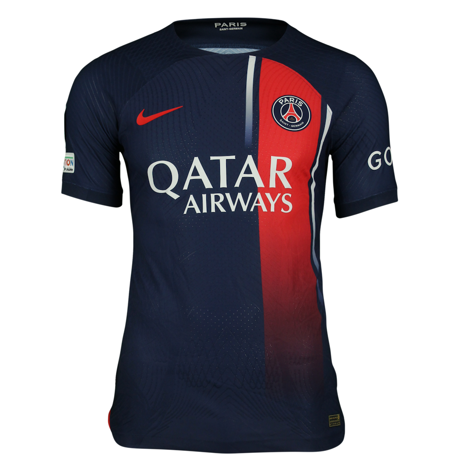 Bradley Barcola Paris Saint-Germain forması