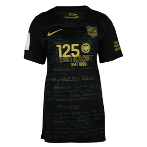 Dilara Acikgoz Eintracht Frankfurt W shirt