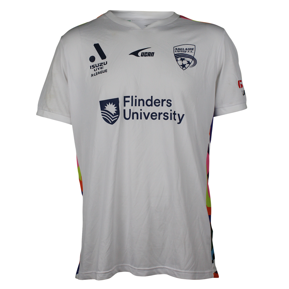 Hiroshi Ibusuki Adelaide United shirt