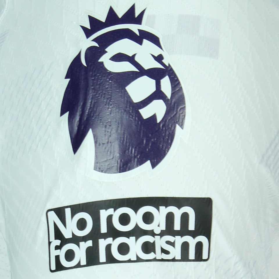 Radu Drăgușin Tottenham Hotspur shirt