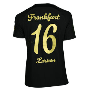 Hugo Larsson Eintracht Frankfurt shirt