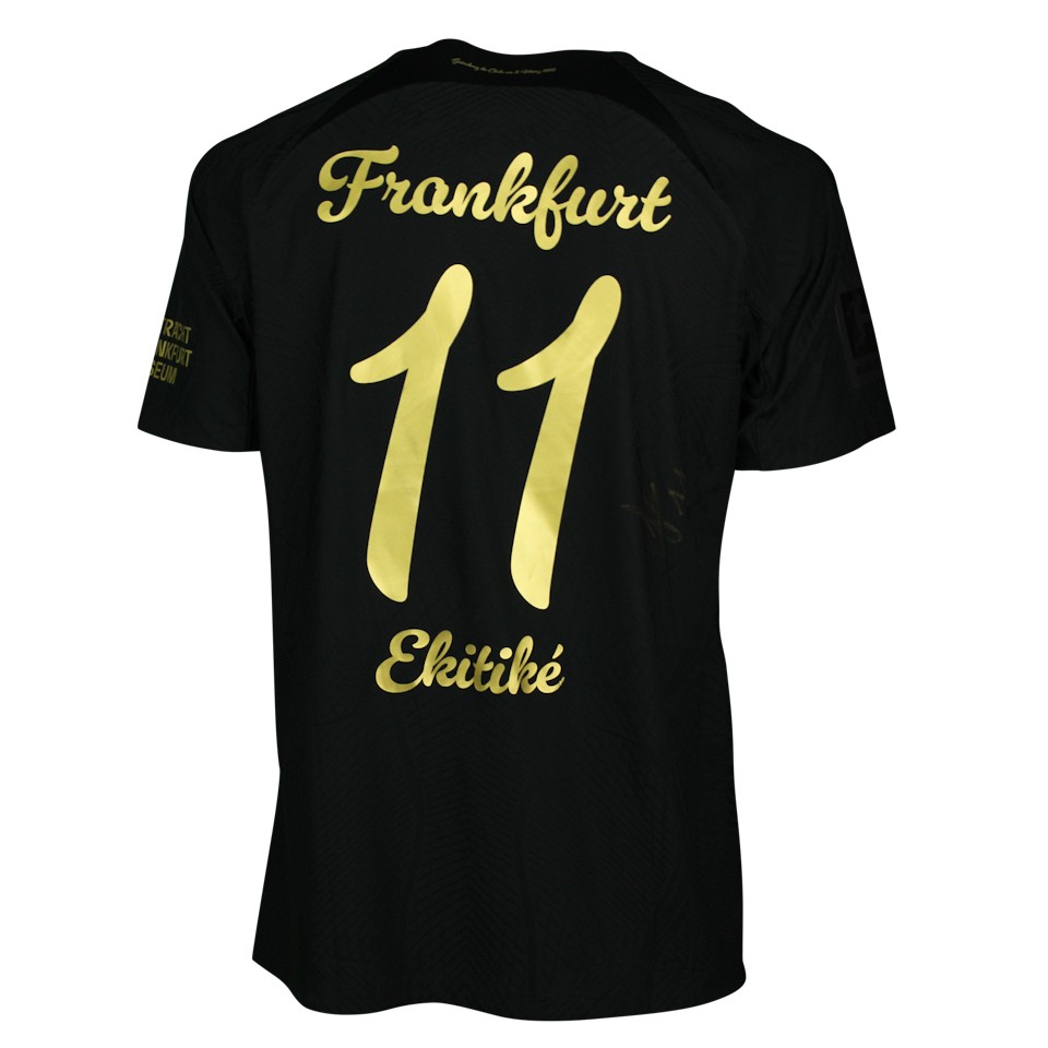 Hugo Ekitike Eintracht Frankfurt forması