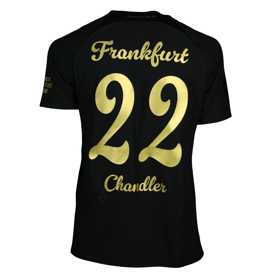 Timothy Chandler Eintracht Frankfurt shirt