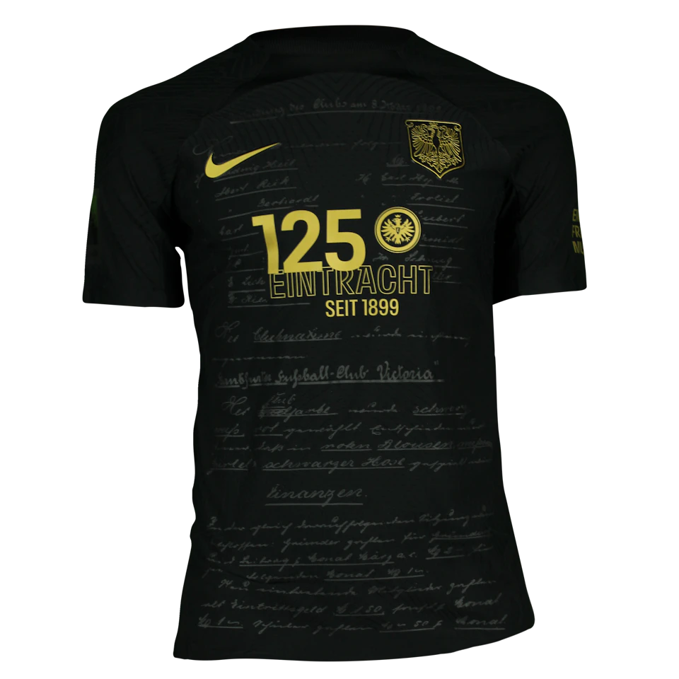 来自Eintracht Frankfurt的Makoto Hasebe球衣