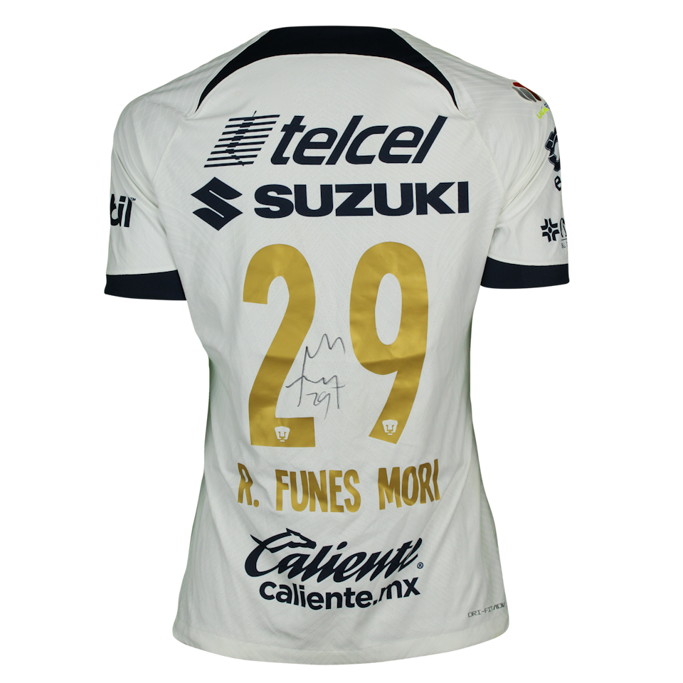 Rogelio Gabriel Funes Mori Pumas camisa.