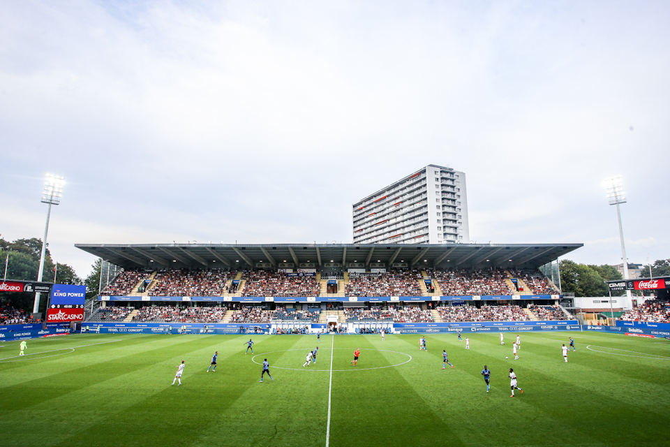 Play a match in the King Power At Den Dreef stadium