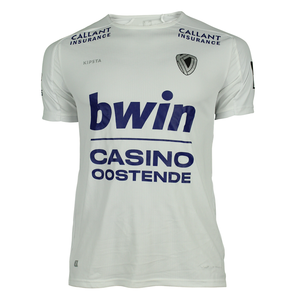 Adedapo Mebude KV Oostende camisa.