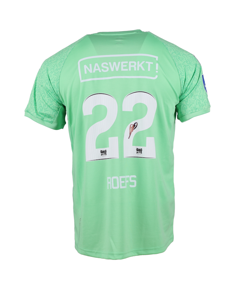 Robin Roefs NEC shirt