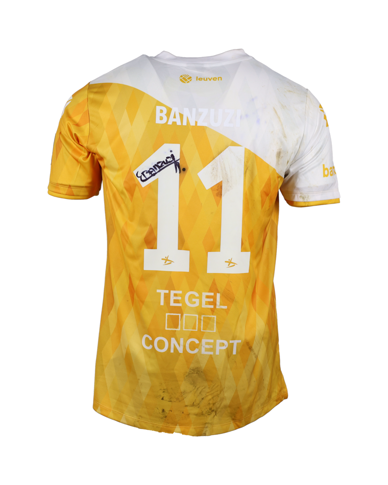 Ezechiel Banzuzi OH Leuven camisa.