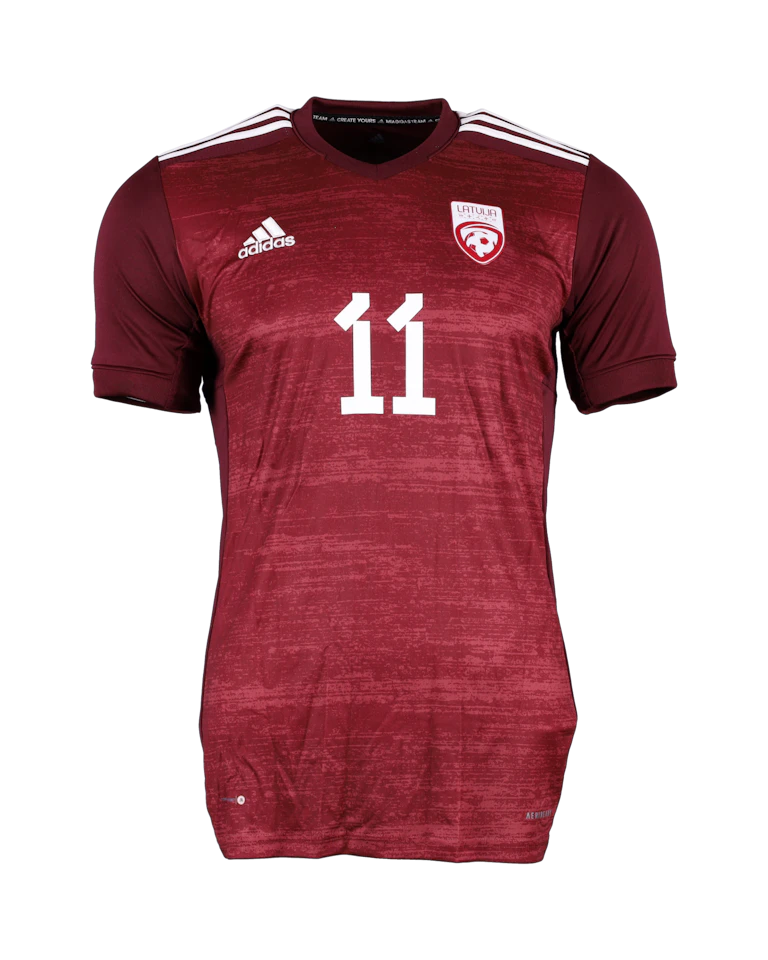 Roberts Savaļnieks Latvia shirt