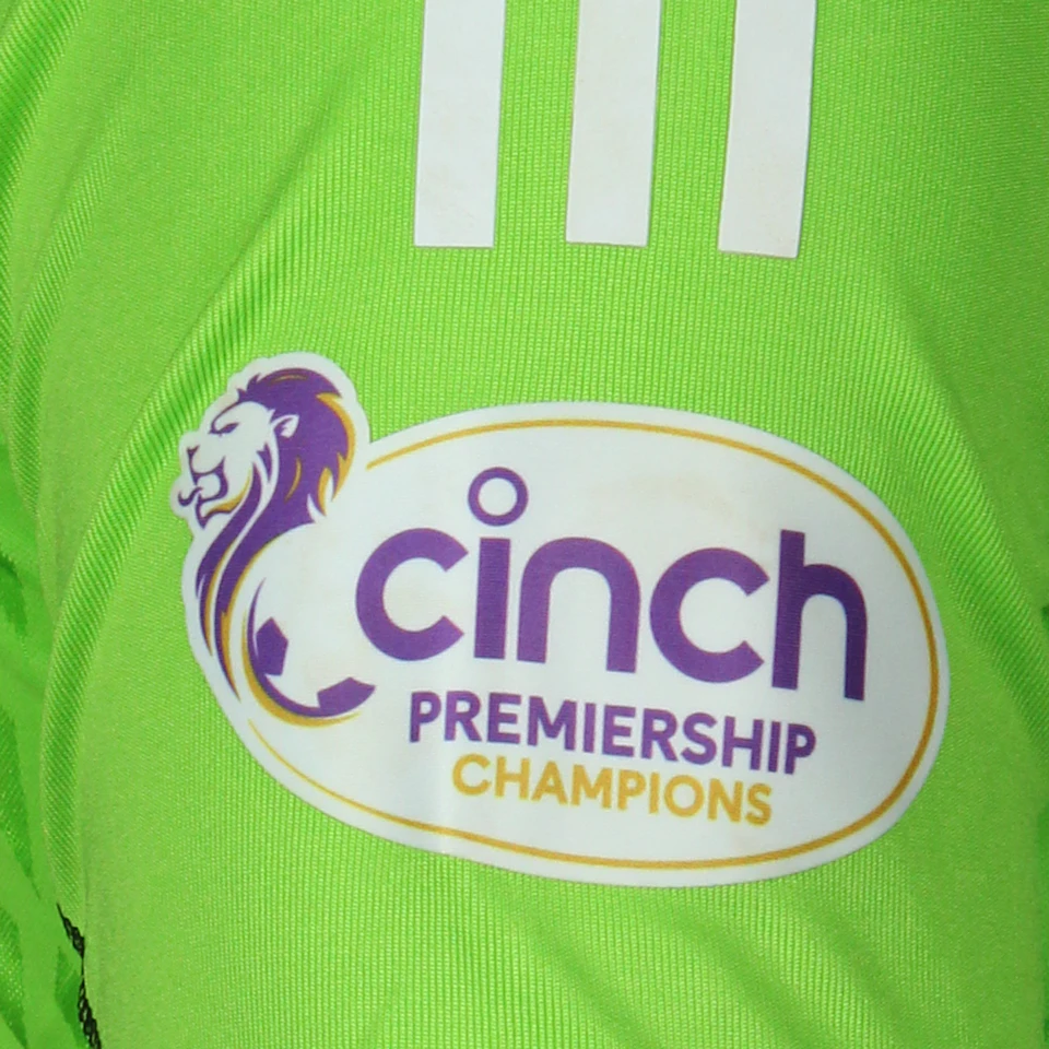 来自Celtic的Scott Bain球衣