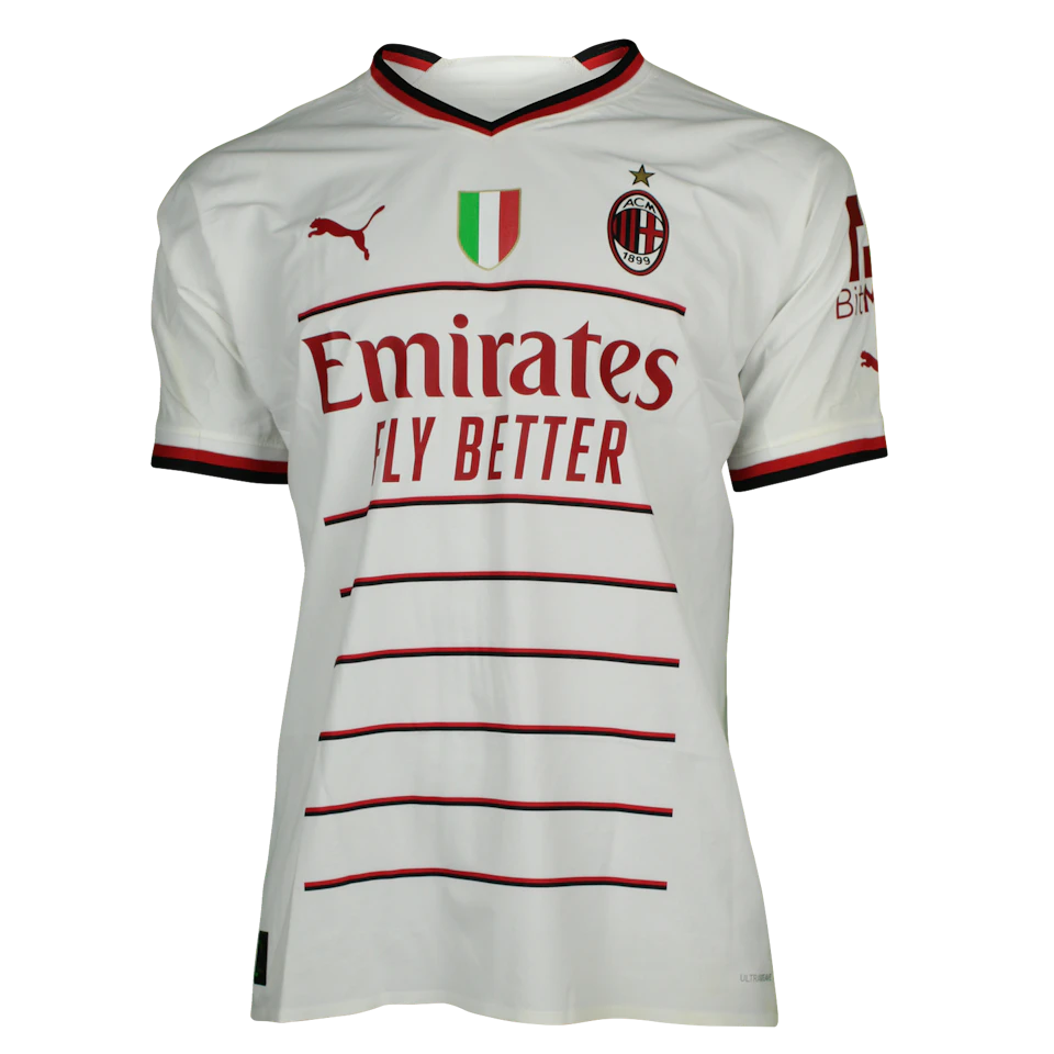 来自AC Milan的Simon Kjær球衣