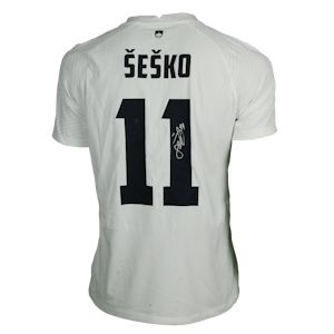 Benjamin Šeško Slovenia shirt