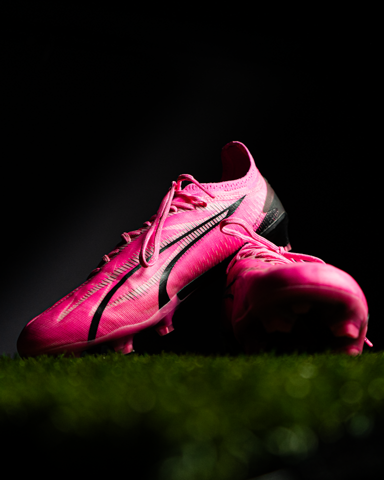 Worn & Signed Football Boots | Bradley van Hoeven