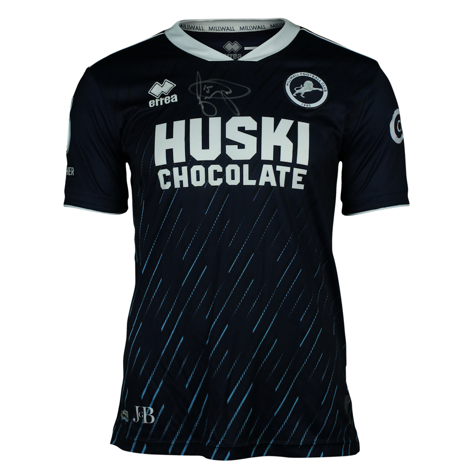Joe Bryan Millwall forması