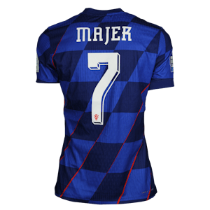 Lovro Majer Croatia のシャツ