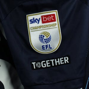 Casper De Norre Millwall shirt