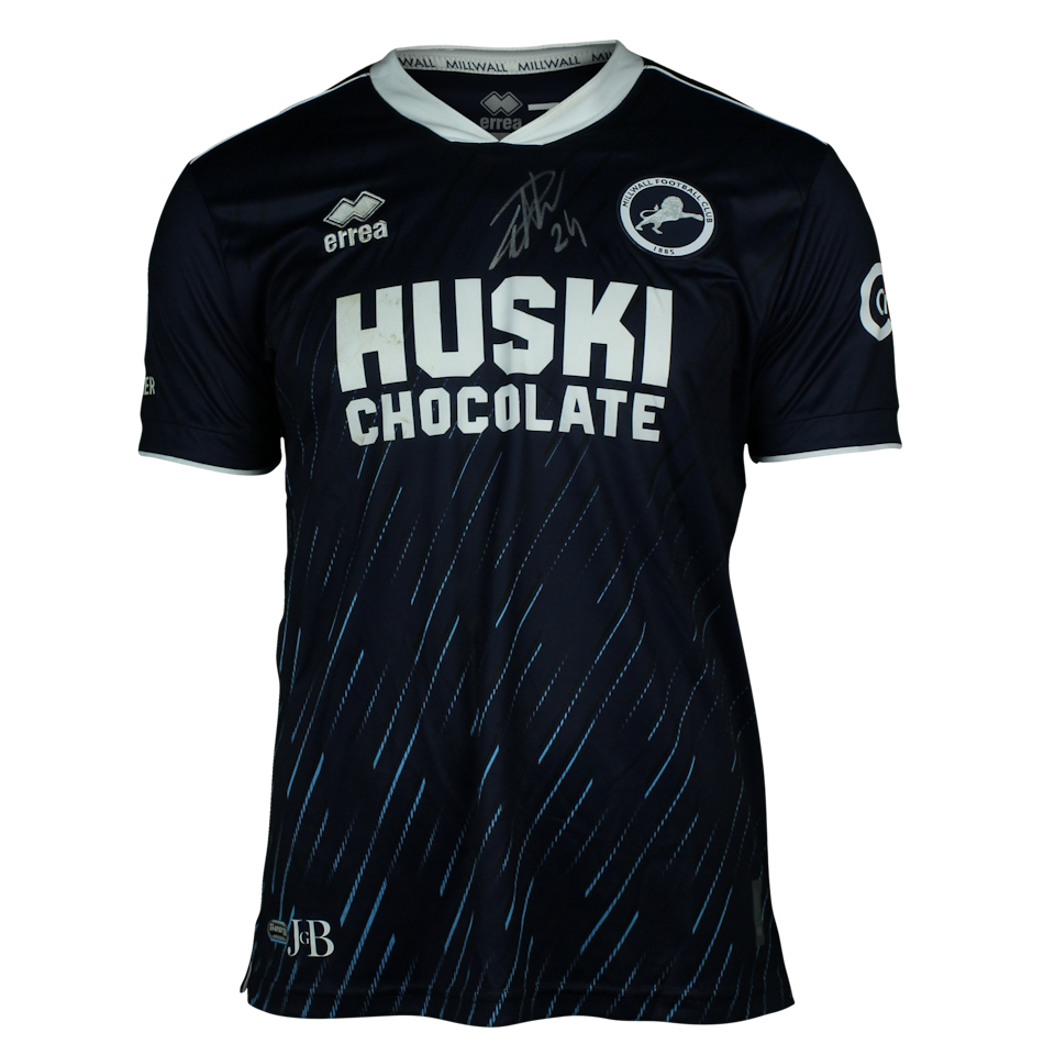 Casper De Norre Millwall shirt