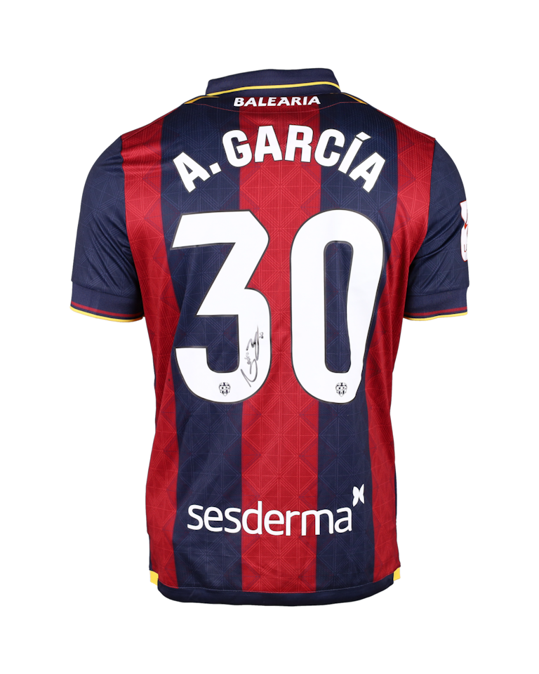 Andrés García Robledo Levante UD shirt