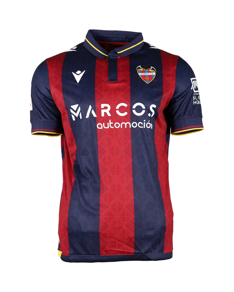 Andrés García Robledo Levante UD shirt