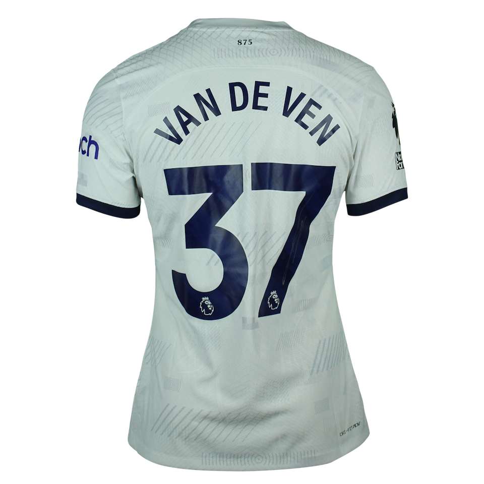 Mickey van de Ven Tottenham Hotspur forması