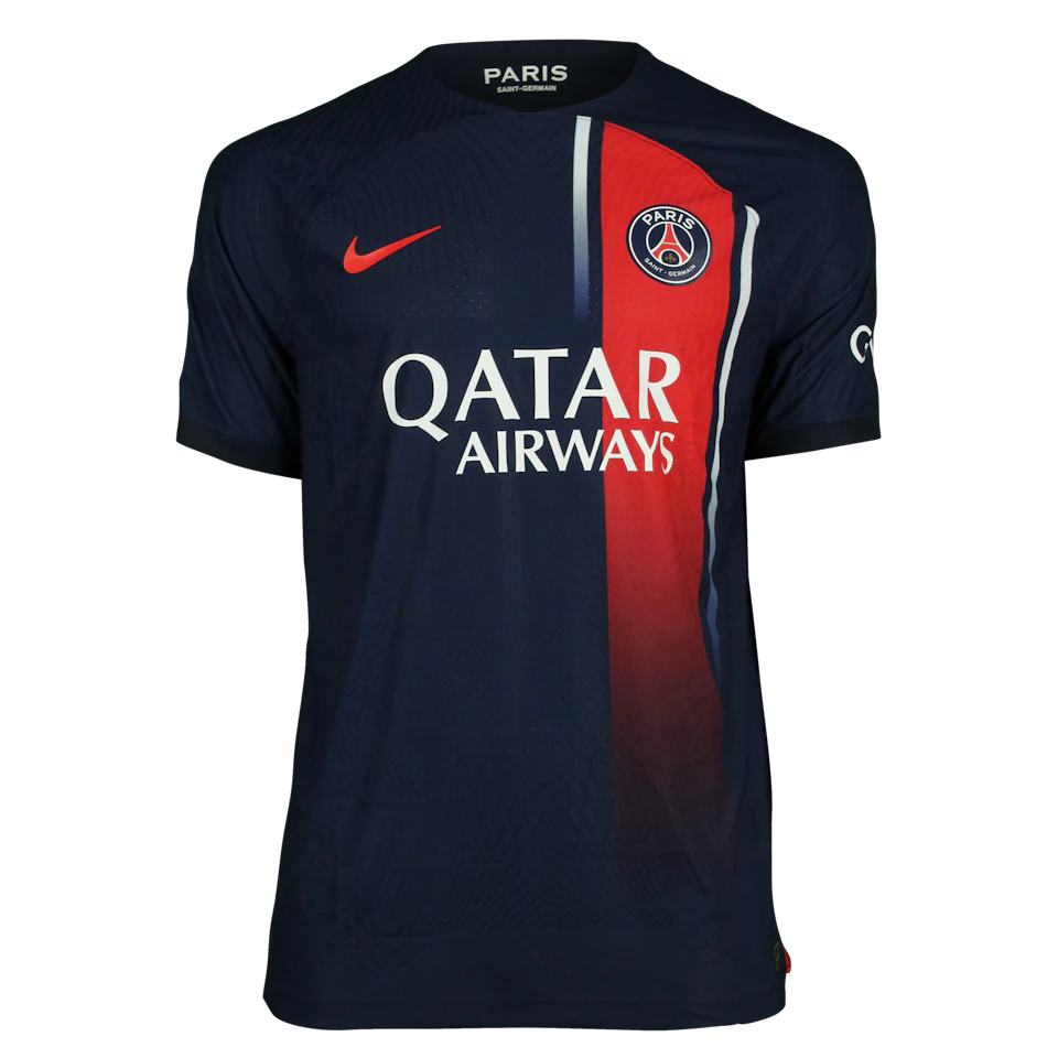 来自Paris Saint-Germain的Kylian Mbappé球衣