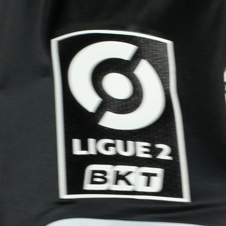 Maillot de Ado Onaiwu (AJ Auxerre)