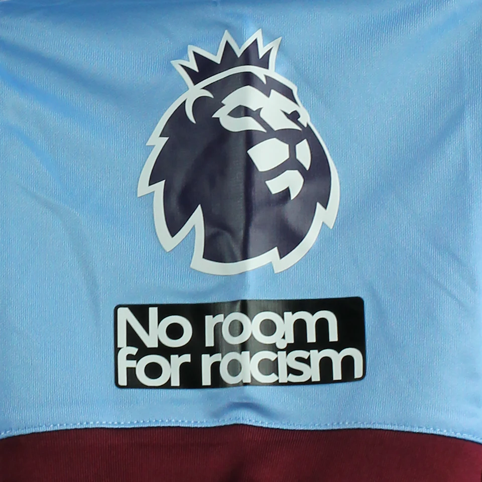 Burnley 팀의 Sander Berge 셔츠