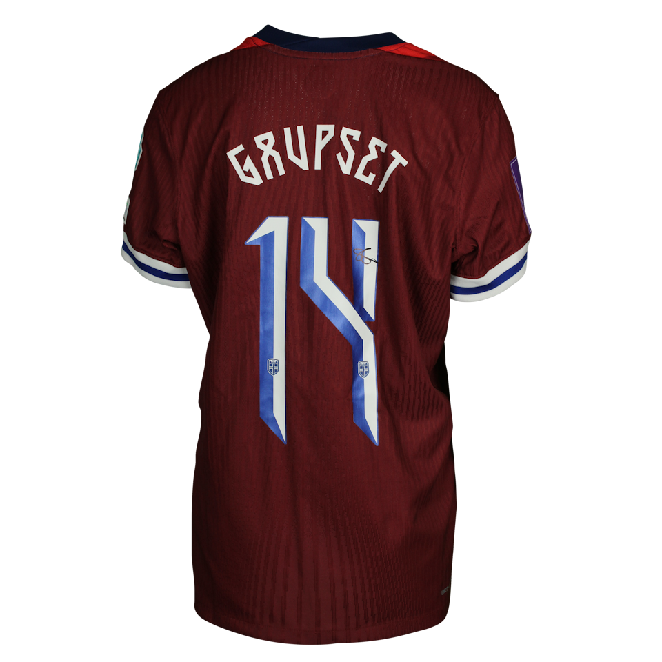 Signe Gaupset Norway W shirt