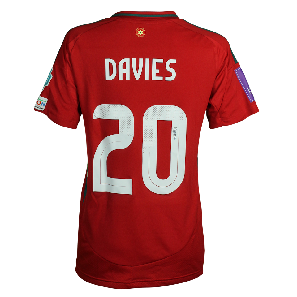 Mayzee Davies Wales W shirt