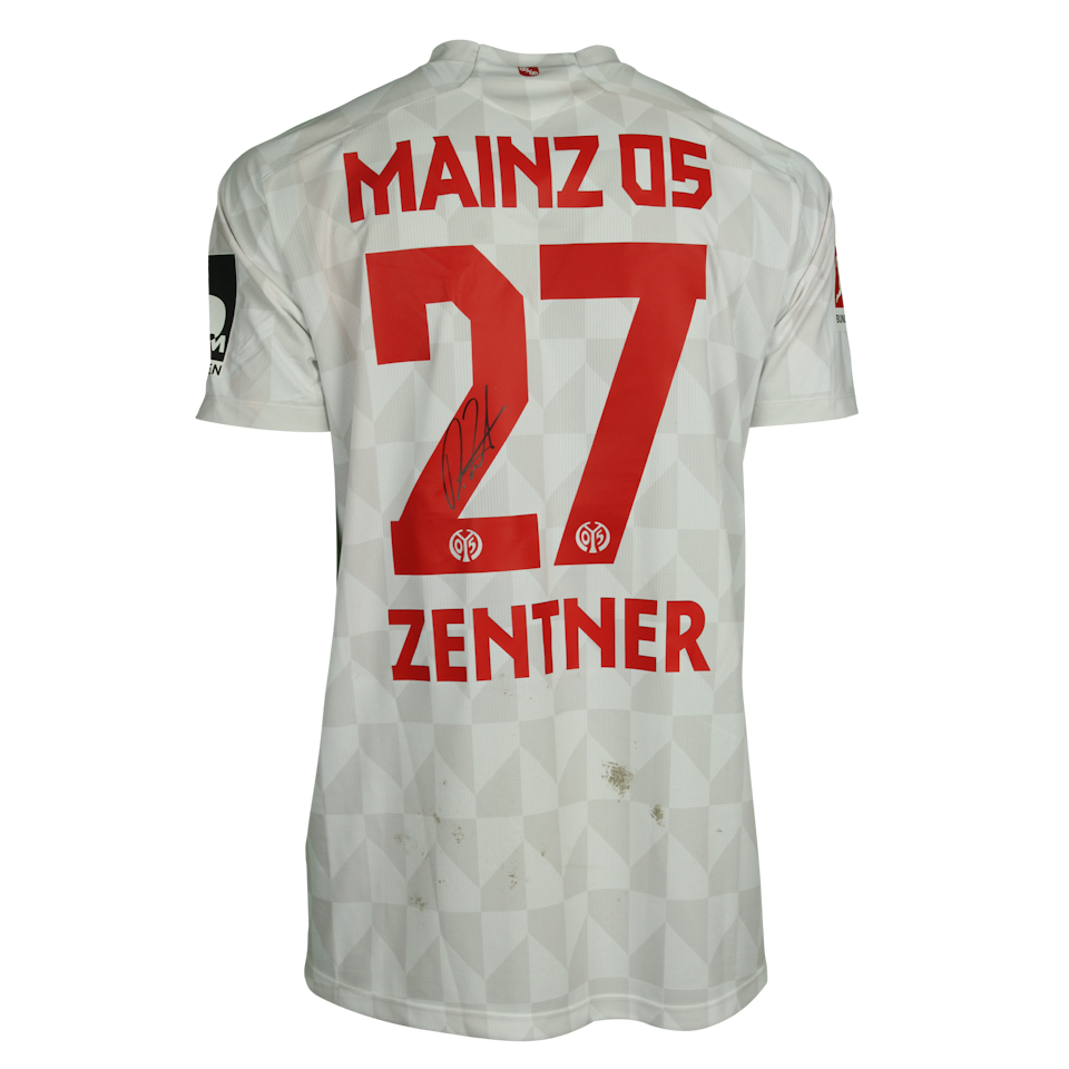 Mainz 05 팀의 Robin Zentner  셔츠