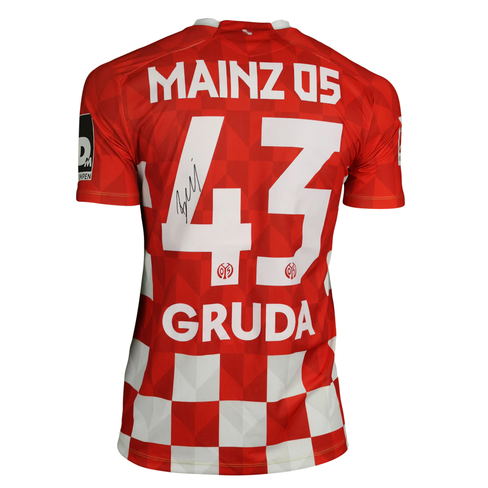 Mainz 05-Trikot von Brajan Gruda