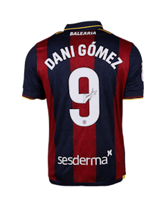 Daniel Gómez Alcón Levante UD shirt
