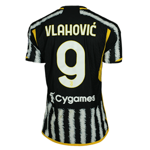 Dušan Vlahović Juventus FC shirt