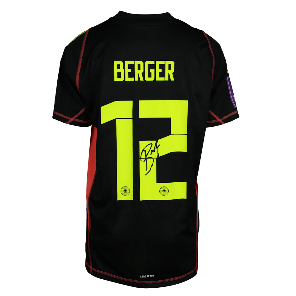 Ann-Katrin Berger Germany W forması