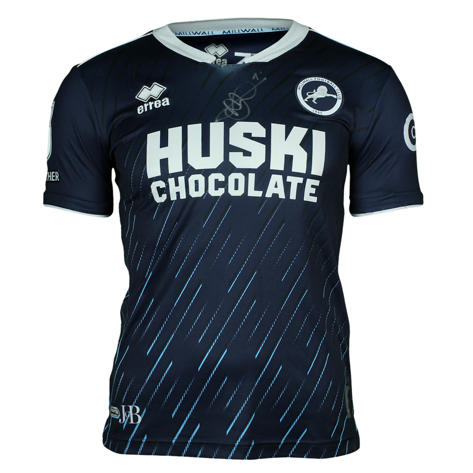 Tom Bradshaw Millwall shirt