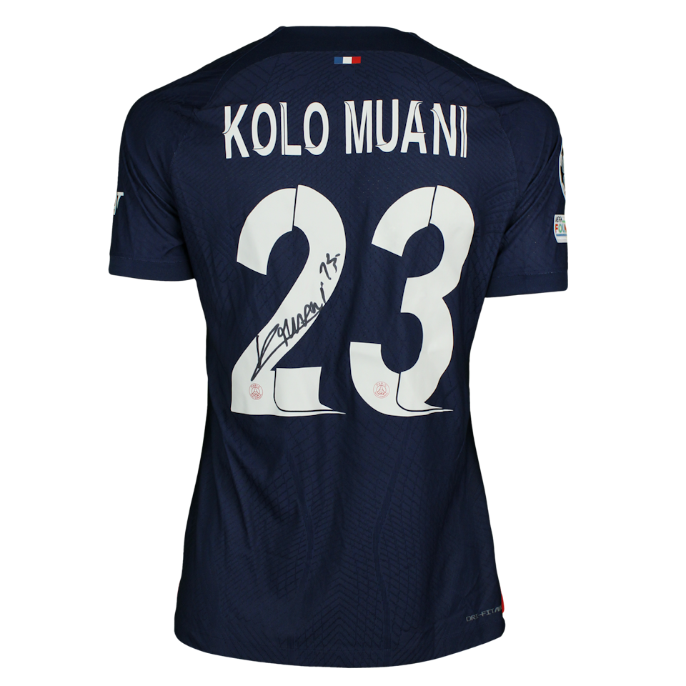 Randal Kolo Muani Paris Saint-Germain forması