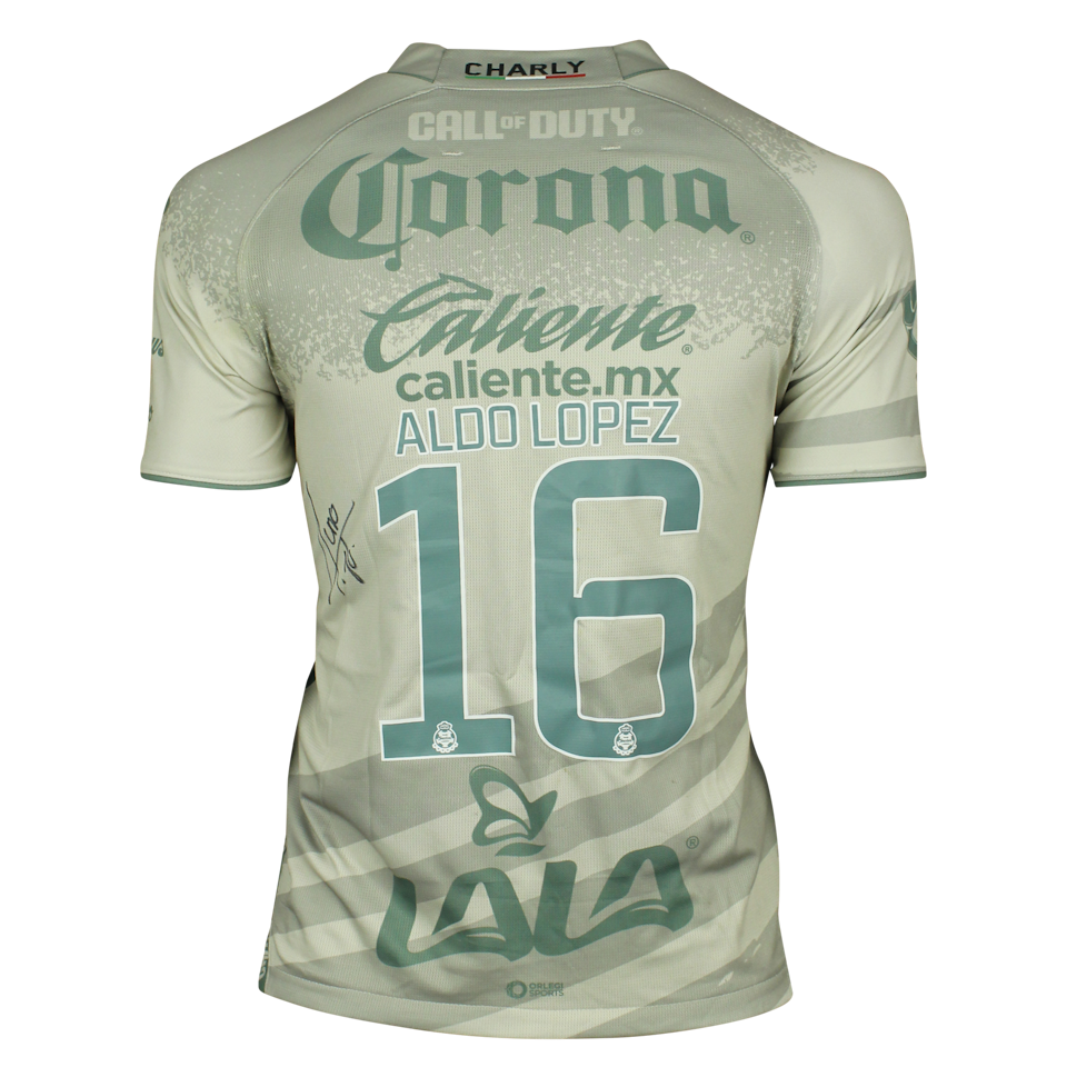 Aldo López Vargas Santos Laguna shirt
