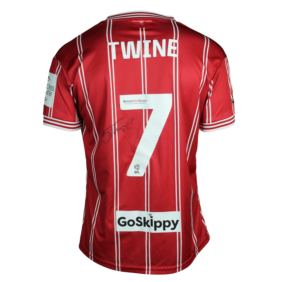 Scott Twine Bristol City shirt