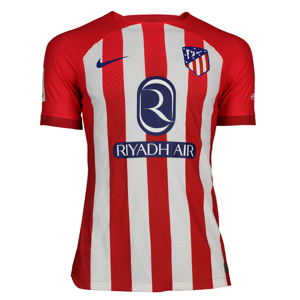 César Azpilicueta  Atlético de Madrid shirt