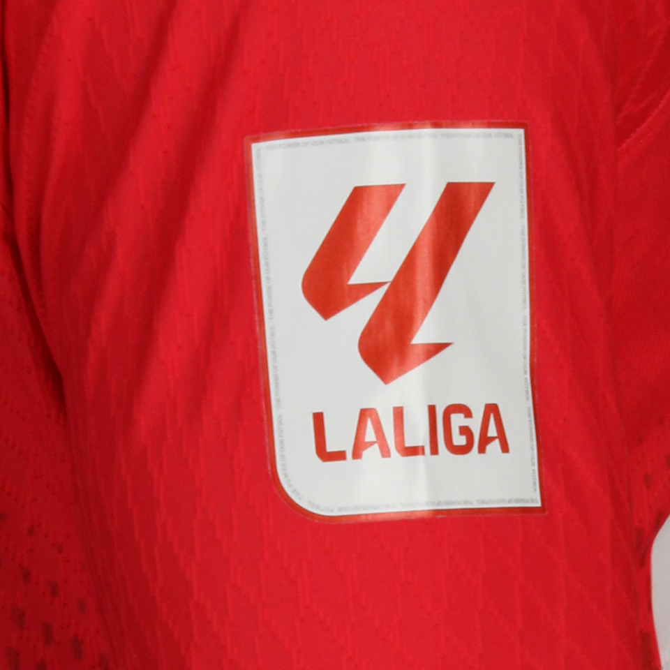 César Azpilicueta  Atlético de Madrid shirt