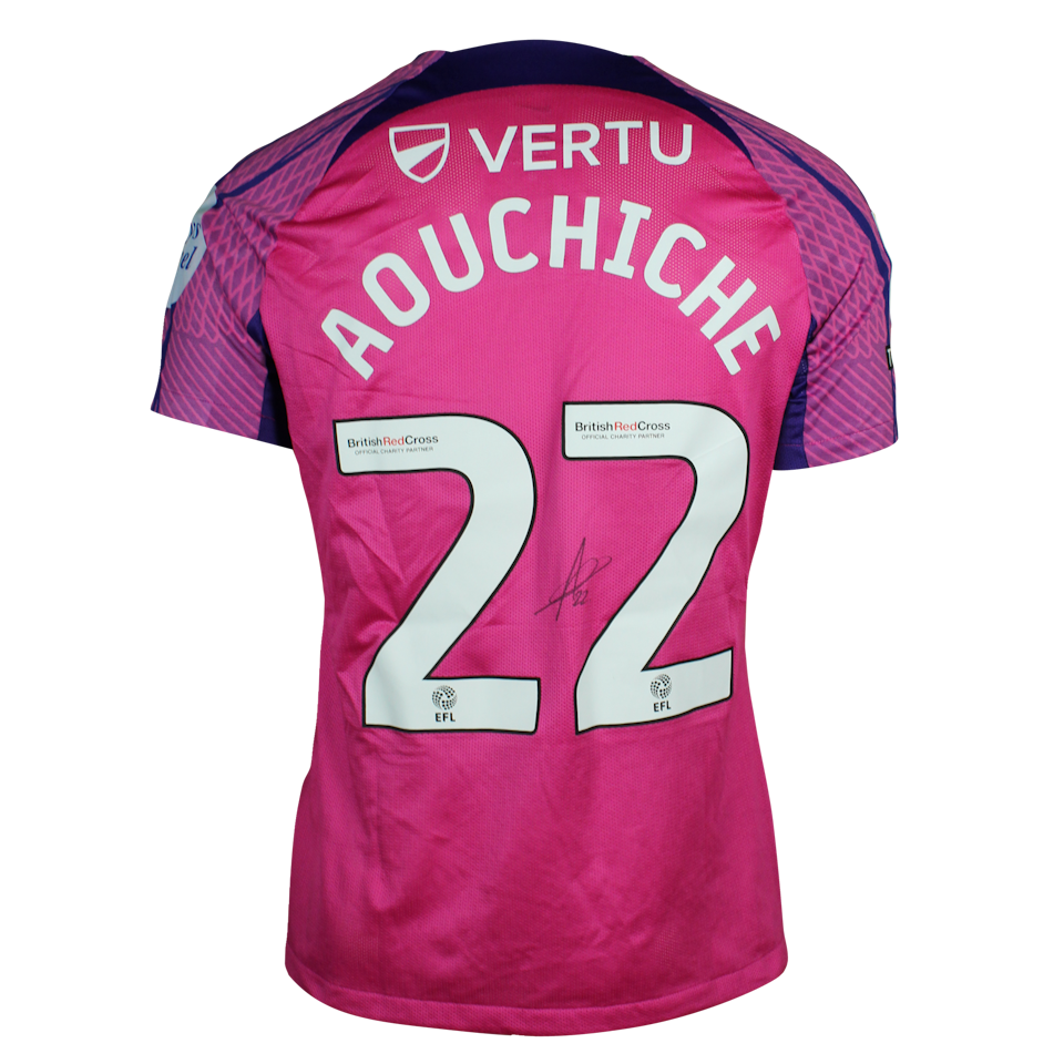 Adil Aouchiche Sunderland shirt