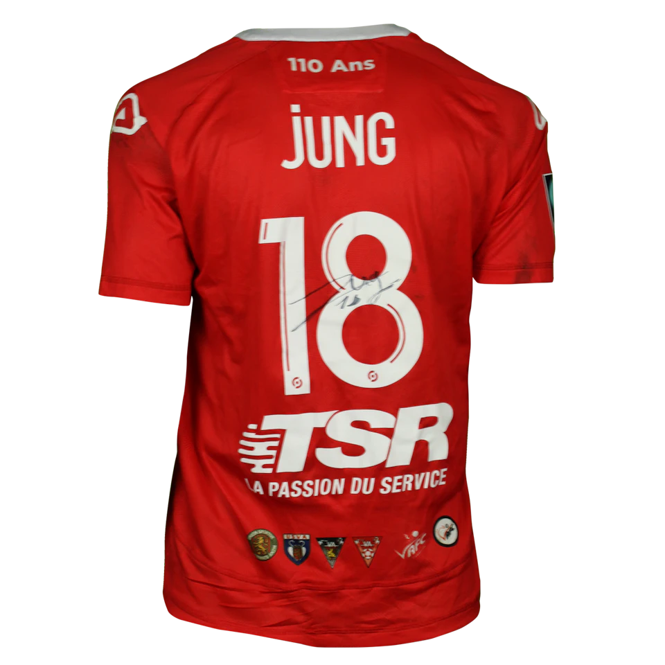 来自Valenciennes FC的Andrew Jung球衣