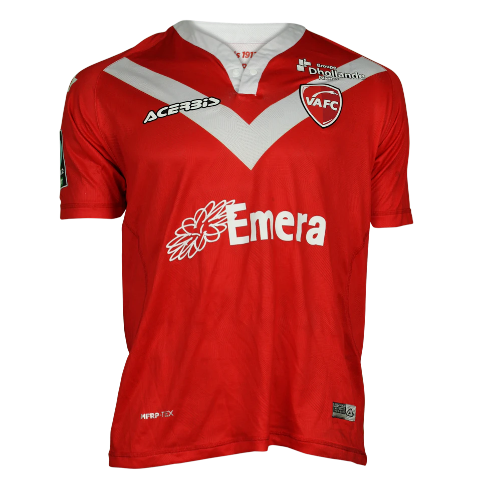 来自Valenciennes FC的Andrew Jung球衣