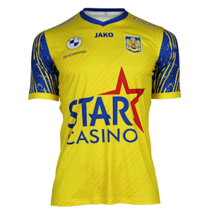 Kylian Hazard S.K. Beveren shirt