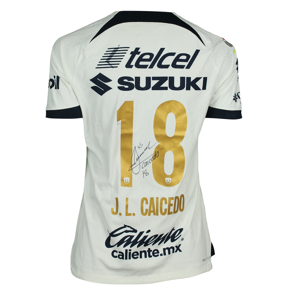 José Luis Caicedo Barrera Pumas shirt